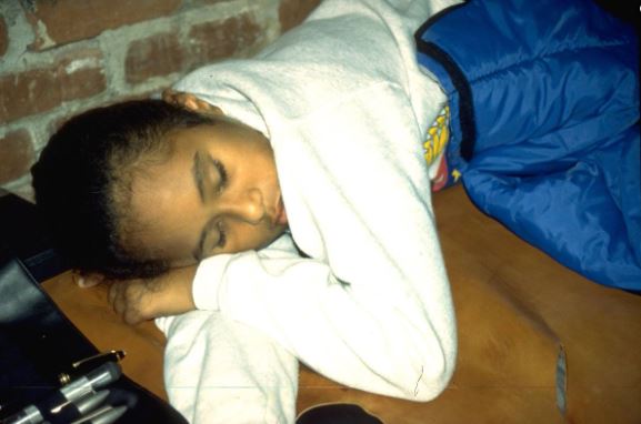 Young Ceslie-Ann Kamakawiwo'ole fell asleep in her father Israel Kamakawiwo'ole studio